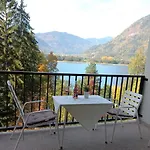 Lb3 Seeblick Haus Mit Direktem Seezugnag Am Ossiachersee