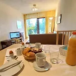 Lb3 Seeblick Haus Mit Direktem Seezugnag Am Ossiachersee Апартаменты *