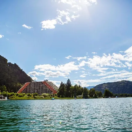 Lb3 Seeblick Haus Mit Direktem Seezugnag Am Ossiachersee Apartment *