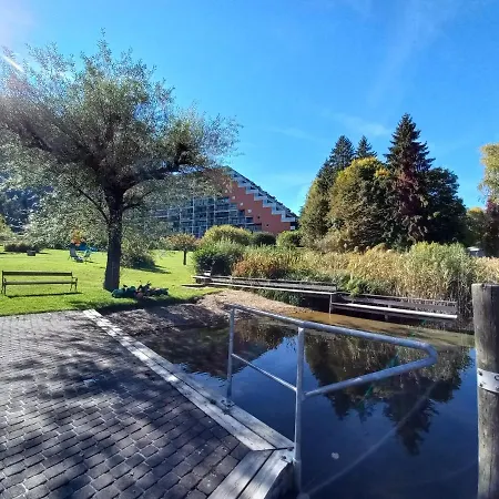 Lb3 Seeblick Haus Mit Direktem Seezugnag Am Ossiachersee