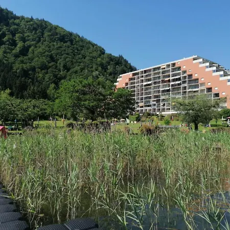 Lb3 Seeblick Haus Mit Direktem Seezugnag Am Ossiachersee