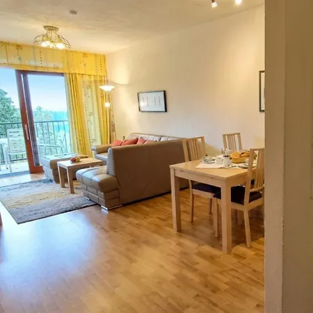 Lb3 Seeblick Haus Mit Direktem Seezugnag Am Ossiachersee Апартаменты Ландскрон